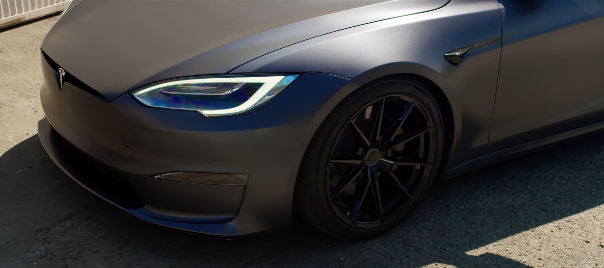Blaque Diamond Wheels — Tesla Model S Plaid, silent loop