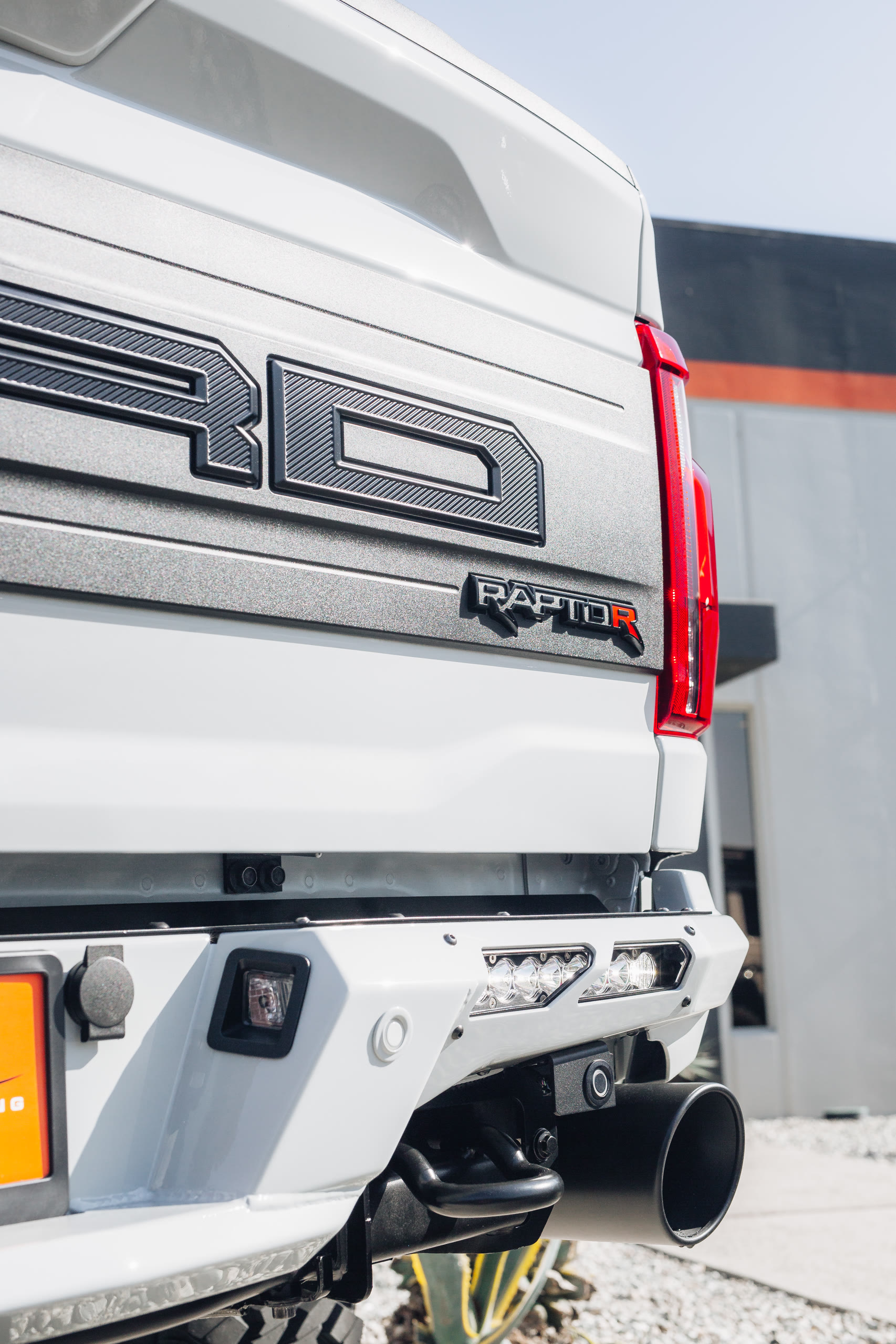 Shoreline Motoring — Builds, Ford F-150 Raptor R — still 12