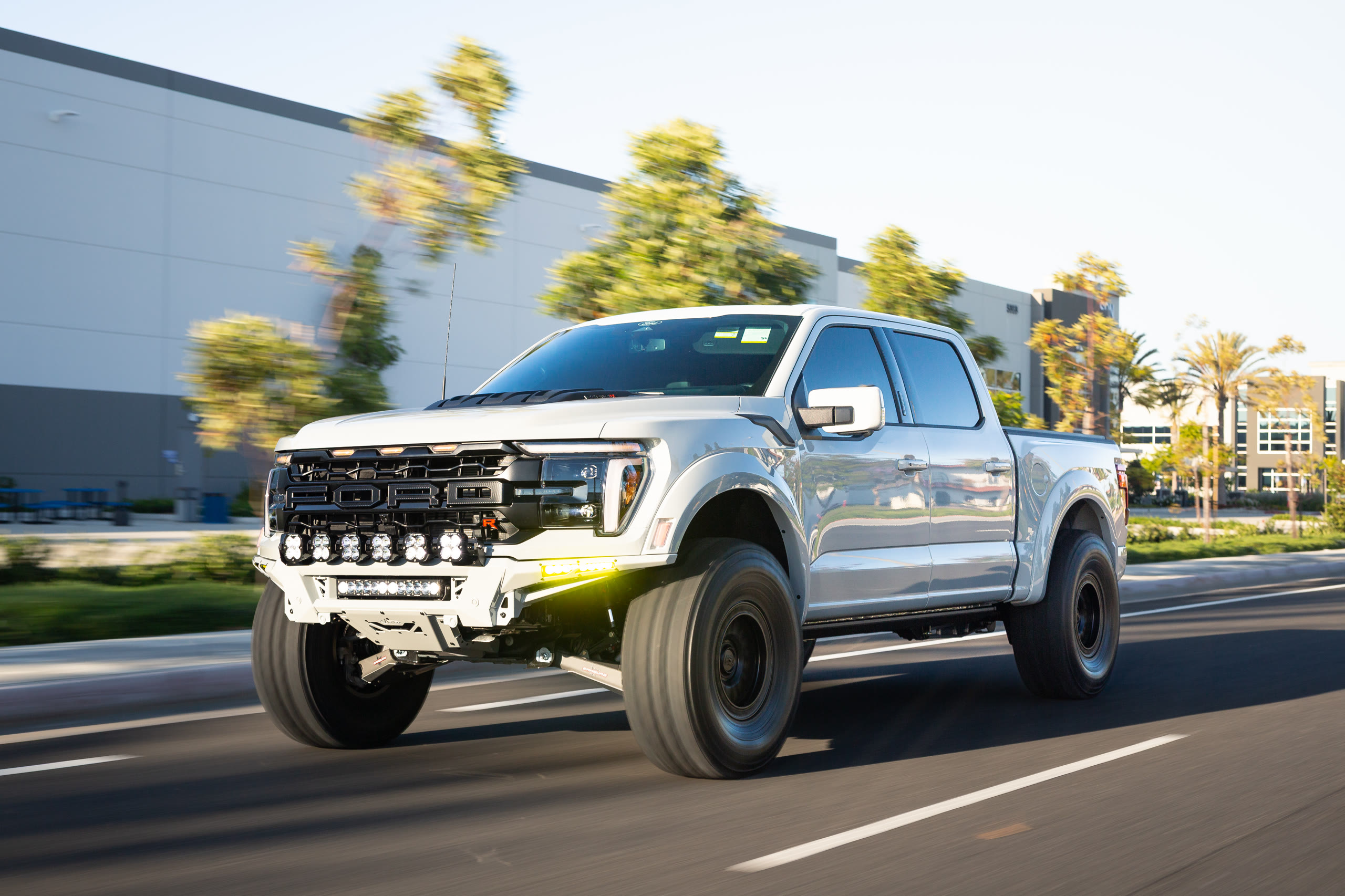 Shoreline Motoring — Builds, Ford F-150 Raptor R — still 31